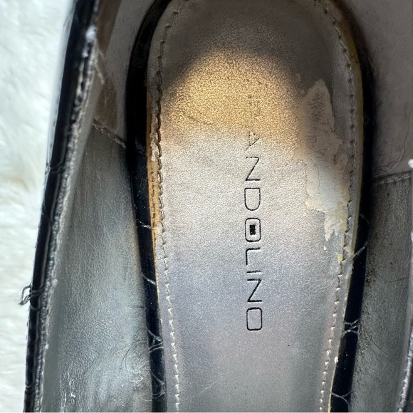 Bandolino Black Heels Pointed Toe Glossy Finish Black Size 9 - Picture 15 of 16